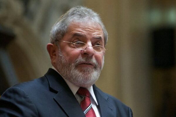 Lula apoya creación de una moneda única para el comercio entre los países BRICS.