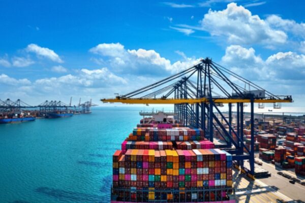 Comercio entre China y América Latina y el Caribe crece 7,7% en 2022. Comercio entre China y América Latina y el Caribe crece 7,7% en 2022.