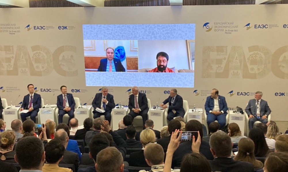 Aumenta en más del 60% el volumen de negocios entre los BRICS y la Unión Económica Euroasiática.