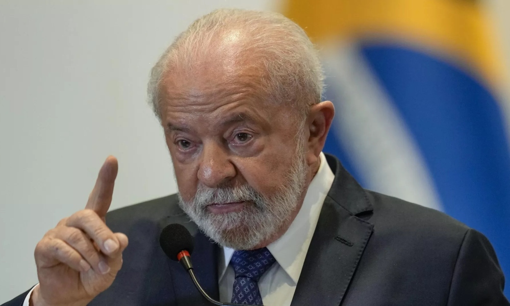 Lula expresa interés de Brasil en mayor desarrollo de Paraguay.