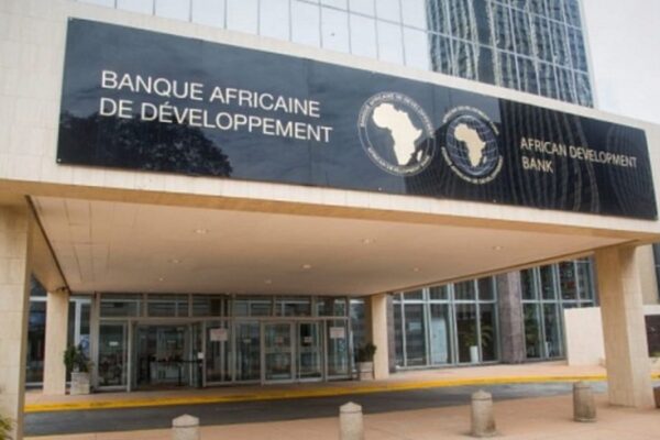 Banco Africano de Desarrollo aprueba plan para Sudáfrica.