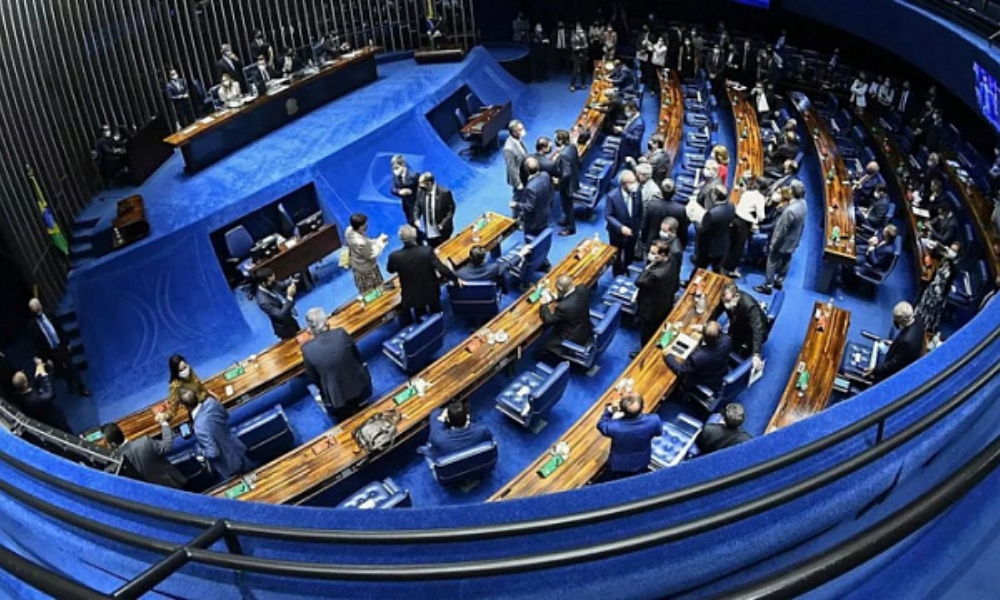 Senado en Brasil aprueba iniciativas de Lula en Salud y Educación.
