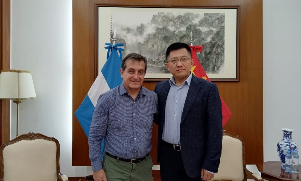 BRICSLat y la Embajada China en Argentina buscan tender puentes culturales.