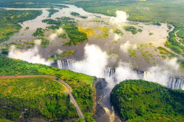 Zimbabwe se sitúa entre los cinco países más turísticos del continente africano.