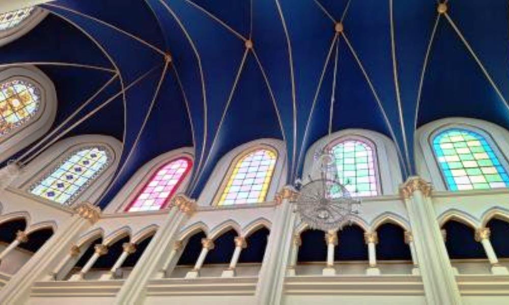 Costa Rica recibe a feligreses en el renovado Templo de Coronado.