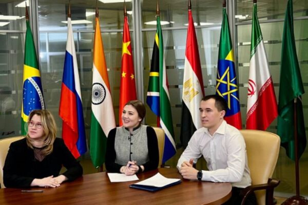 Uno de los grupos de medios más grandes de Irán se une a TV BRICS