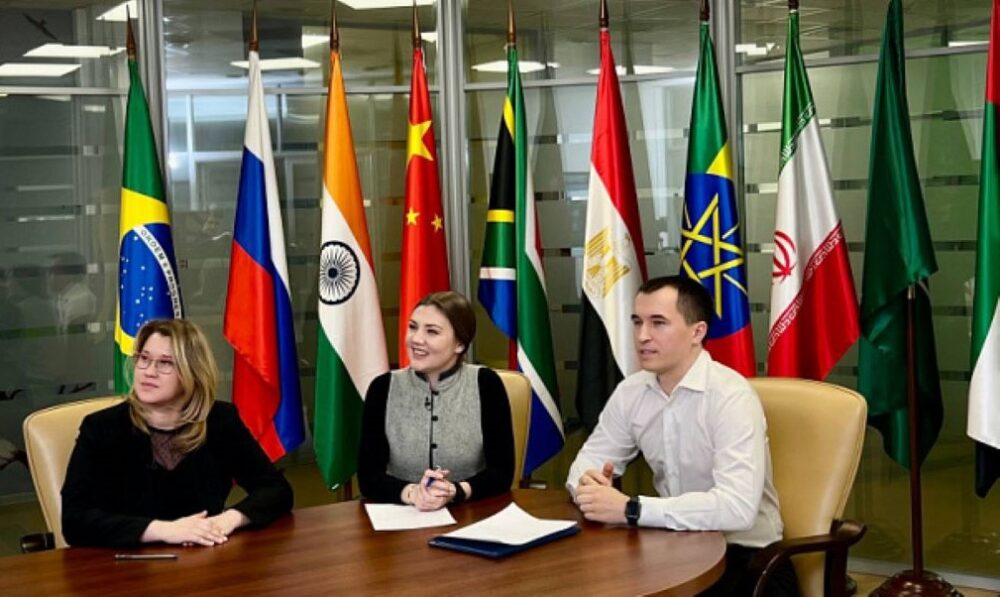 Uno de los grupos de medios más grandes de Irán se une a TV BRICS