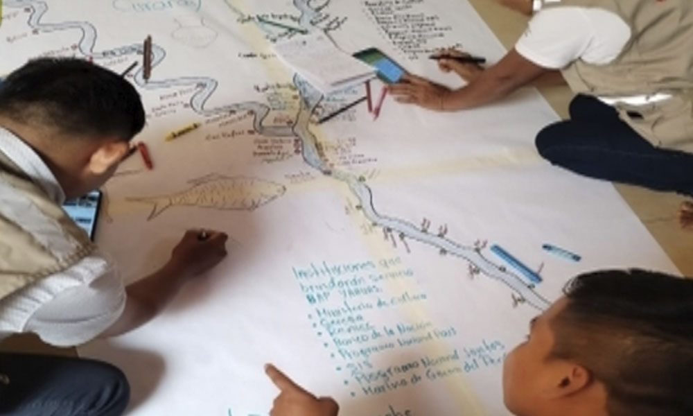 Perú apuesta a sus costumbres y lenguas de pueblos indígenas por medio de la capacitación.