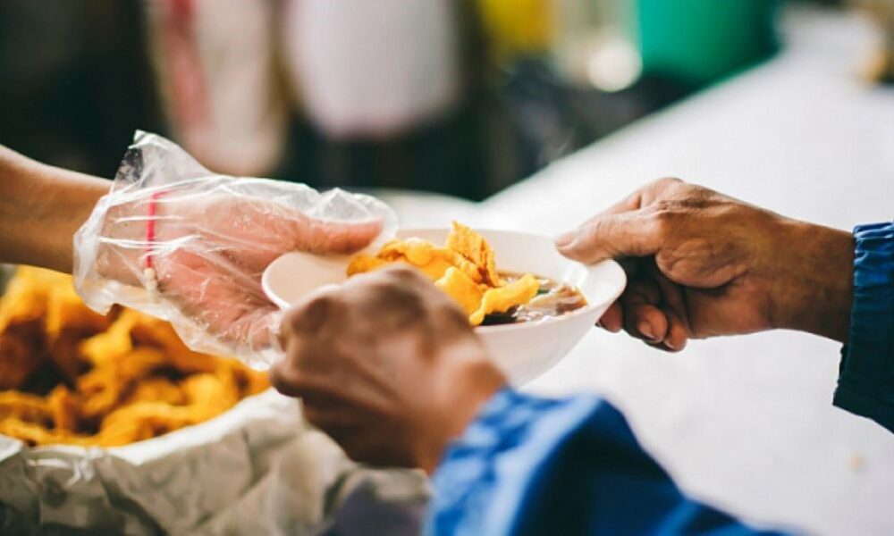 Brasil implementa un programa a gran escala para proporcionar alimentos a los pobres