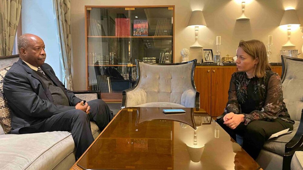 El representante especial del Secretario General de la ONU, Leonardo Santos Simão: la filosofía innovadora del BRICS puede atraer fondos para el Sahel a nivel mundial