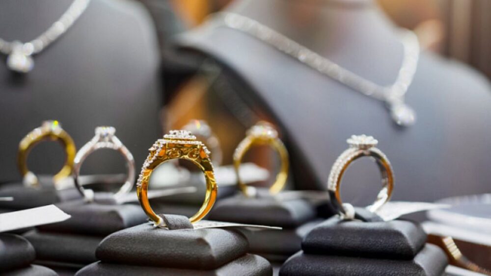 Las exportaciones de piedras preciosas y joyas de la India alcanzaron los 37,73 mil millones de dólares durante el año