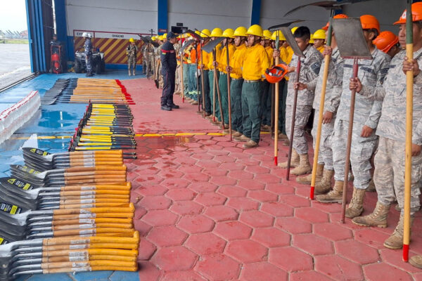 Bolivia y Brasil coordinan para extinguir incendio en frontera