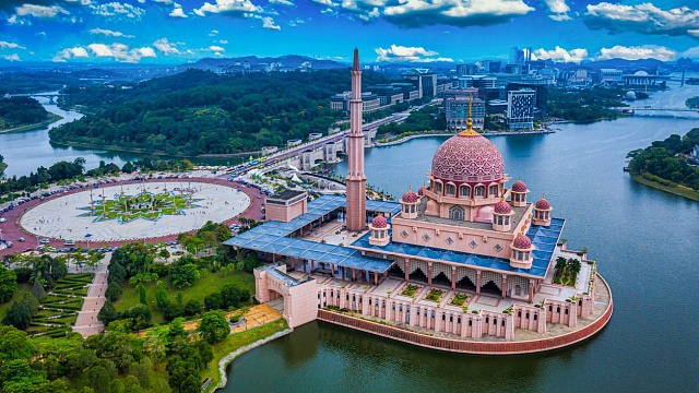 India y Malasia firman acuerdo para impulsar el turismo