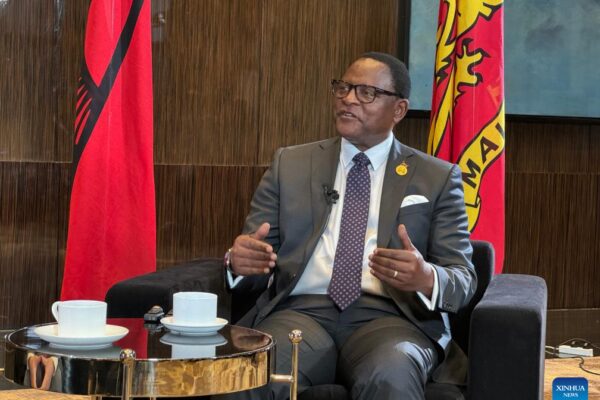 China | (FOCAC) ENTREVISTA: Tema del FOCAC concuerda con visión de desarrollo de Malaui, según presidente Chakwera