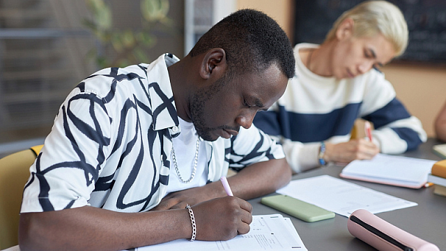 Cerca de 100 estudiantes de Sudáfrica recibirán formación en universidades de China