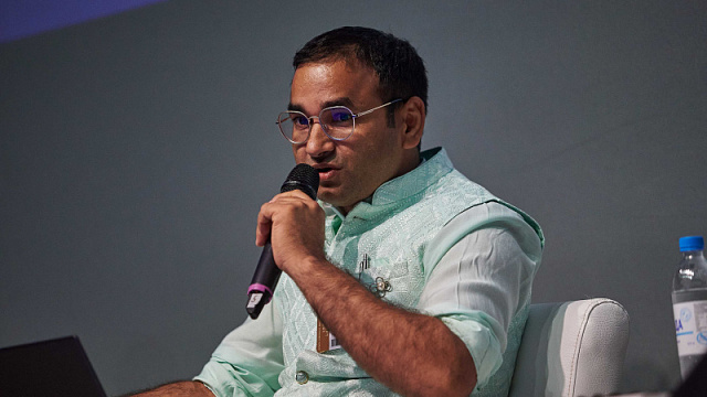 Sonu Saini, filólogo y experto en el campo de los estudios rusos: la principal tarea de un traductor es transmitir el alma y el estilo del autor