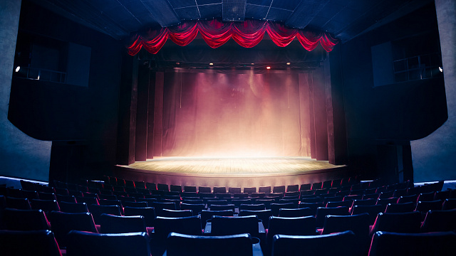 El ministro egipcio inaugura el Festival Internacional de Teatros