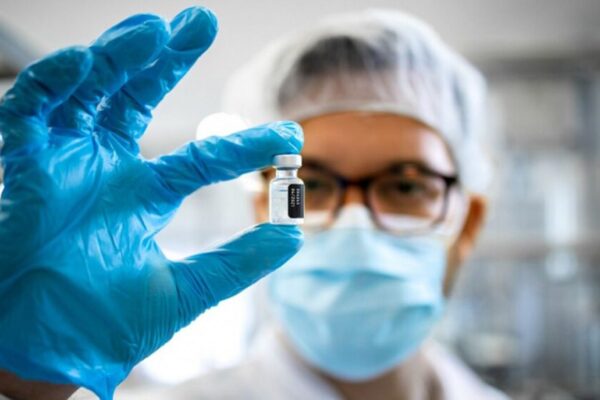 Irán suministra más del 97% de las necesidades farmacéuticas del país
