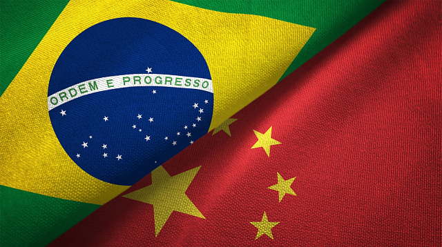 China y Brasil conmemoran 50 años de relaciones diplomáticas con recepción en Pekín