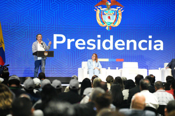 Colombia | Si se impulsa la economía popular, aumentará la demanda de crédito, aseguró el presidente Petro