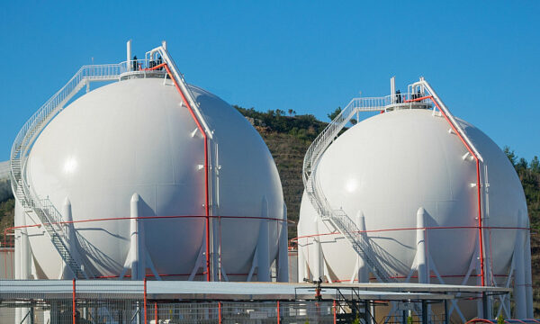 Arabia Saudita lanza su primer proyecto de almacenamiento de gas natural
