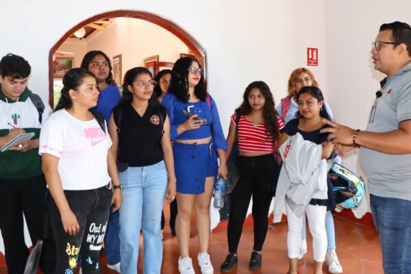 Nicaragua | Estudiantes de Geografía se capacitan sobre cartografía basada en situaciones multiamenazas