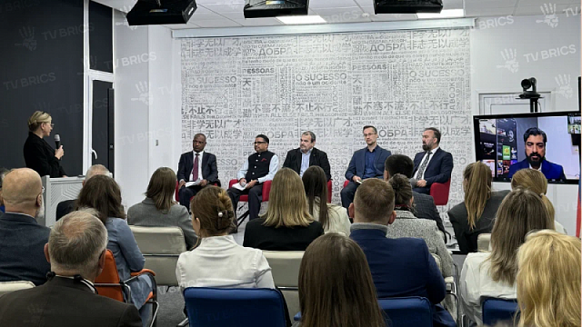 María Zajárova, portavoz del Ministerio de Asuntos Exteriores de Rusia: la creación del centro mediático es un paso adelante en el desarrollo de la cooperación humanitaria entre los países BRICS+