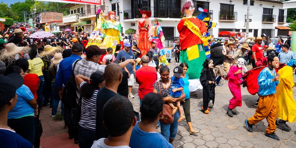 Nicaragua | Chontales celebra la segunda edición del Festival de Gigantonas