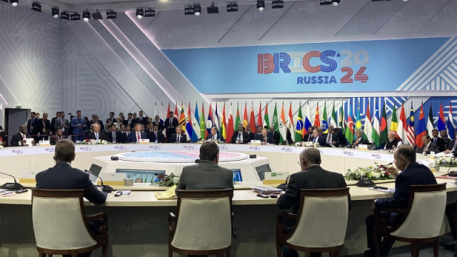 En Kazán se celebró la reunión de la XVI Cumbre de los BRICS en formato ampliado