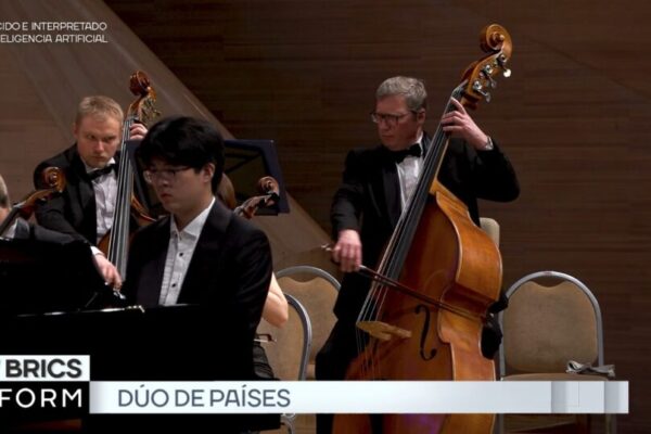 Dúo de países en el escenario de la Casa de Música de Moscú (Video)