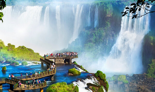 Brasil espera más de 76 mil empleos temporales en turismo durante la temporada alta de 2024 Brasil espera más de 76 mil empleos temporales en turismo durante la temporada alta de 2024