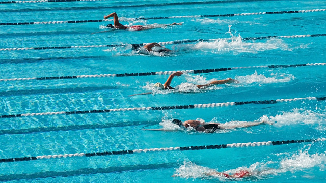 Presidente de Bielorrusia inaugura en Minsk piscina internacional construida en colaboración con China
