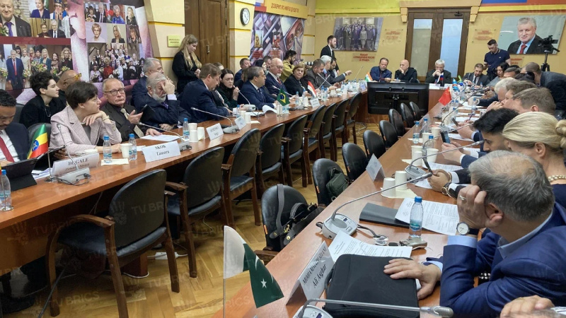 El foro BRICS “Valores Tradicionales” establece una reunión permanente sobre literatura