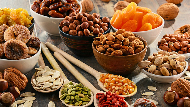 Irán inaugura primera planta industrial de procesamiento de frutos secos con tecnología de plasma