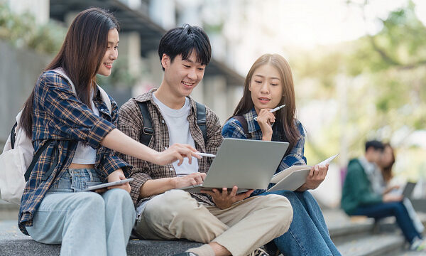 China y la ASEAN refuerzan la educación profesional para el desarrollo regional