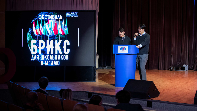 Escolares rusos conocieron las actividades de los BRICS en un festival celebrado en Moscú