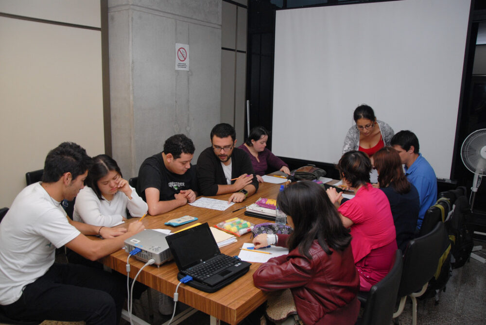 Costa Rica | La UCR abre opción académica de Licenciatura en Educación de Personas Jóvenes y Adultas en su sede de Guanacaste