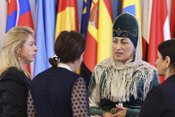 Damas de hierro: las mujeres euroasiáticas se unen para hacer frente a los desafíos globales.