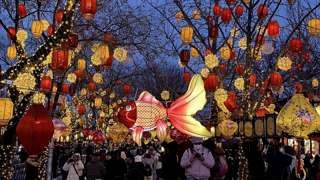 China celebra la Fiesta de los Faroles