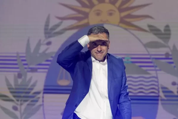 Yamandú Orsi jura como nuevo presidente de Uruguay. Yamandú Orsi jura como nuevo presidente de Uruguay.