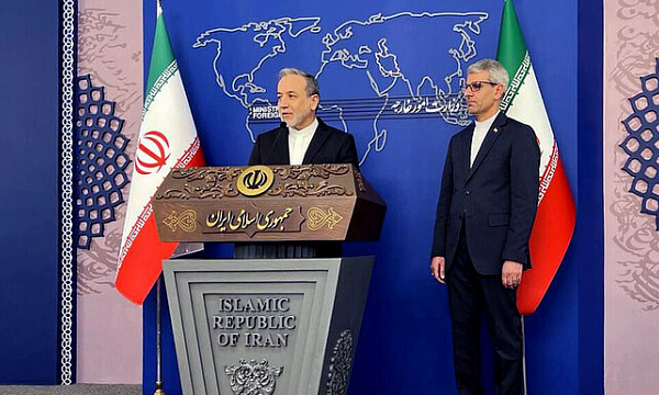 Ministro de Relaciones Exteriores de Irán resalta el papel clave de los medios de comunicación en la diplomacia