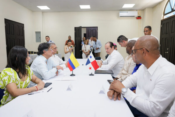Colombia | AVANCE / Presidente Petro pidió autorización a las autoridades de Bocas del Toro para investigar restos óseos de colombianos muertos en la Guerra de los Mil Días
