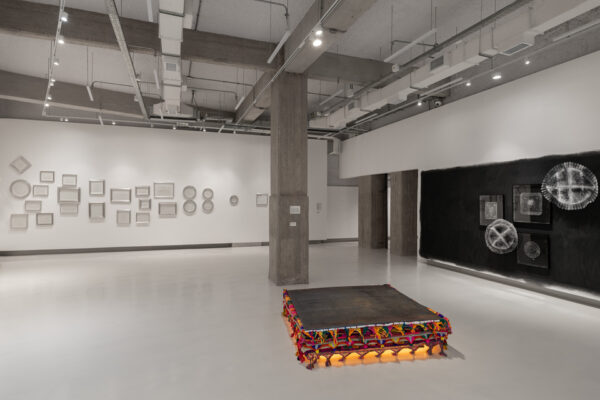 Argentina | El pensamiento crítico como forma de resistencia | Exposición de Carlota Beltrame en la Fundación Klemm