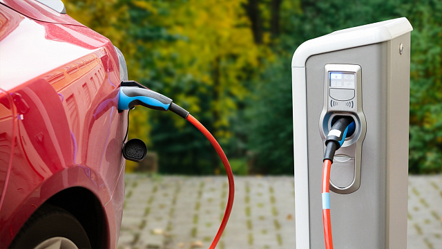 Nigeria inaugura la estación de carga de vehículos eléctricos más grande de África