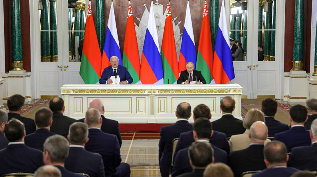 Putin y Lukashenko acuerdan reforzar el compromiso de Bielorrusia con los BRICS