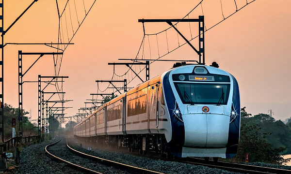 Parlamento de India aprueba proyecto sobre modernización de ferrocarriles
