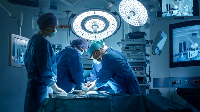 Mejores médicos del mundo han ayudado a 3.000 pacientes con casos complejos en Abu Dabi