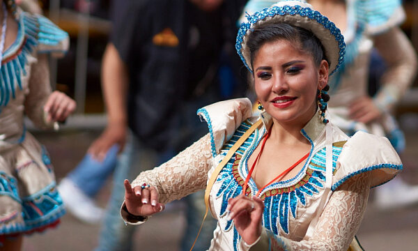 Bolivia celebra reconocimiento de festividades como patrimonio cultural