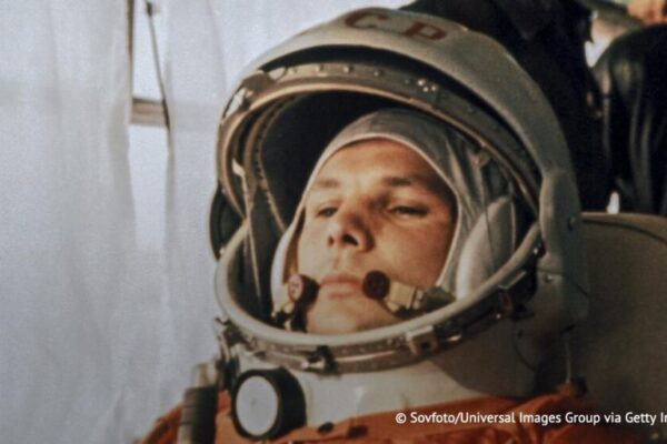 Rusia – Día de la Cosmonáutica  |  Yuri Gagarin el primer ser humano que viajó al espacio.
