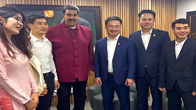 Maduro refuerza lazos de cooperación juvenil y bilateral con Vietnam